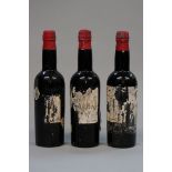 Three half bottles of Tres Cortados Sherry, Antonio de la Riva (1940s bottling). (3)