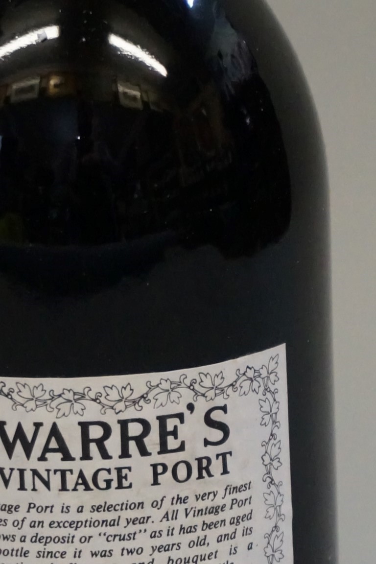 A 75cl bottle of Warre's 1977 vintage port. - Image 4 of 5