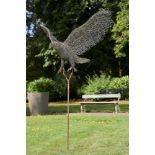 Garden statues/sculpture: ▲ Laura Antebi, Eagle in flight, Galvanised steel wire and bronzed