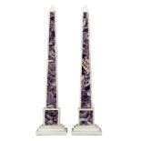 Interior design/minerals: A pair of amethyst veneered white marble obelisks, modern, 77cm high