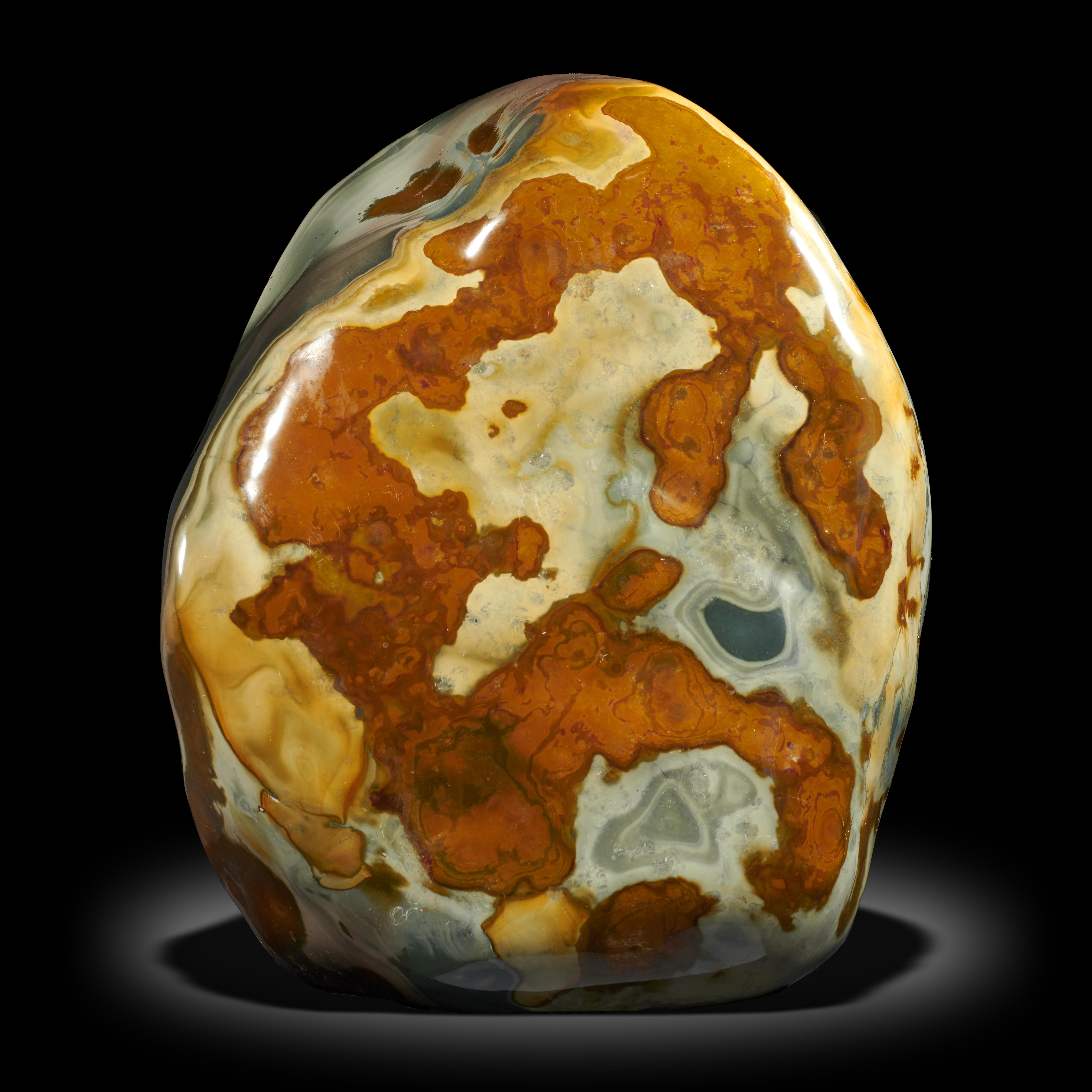 Interior design/minerals: A large jasper freeform, Madagascar, 44cm high