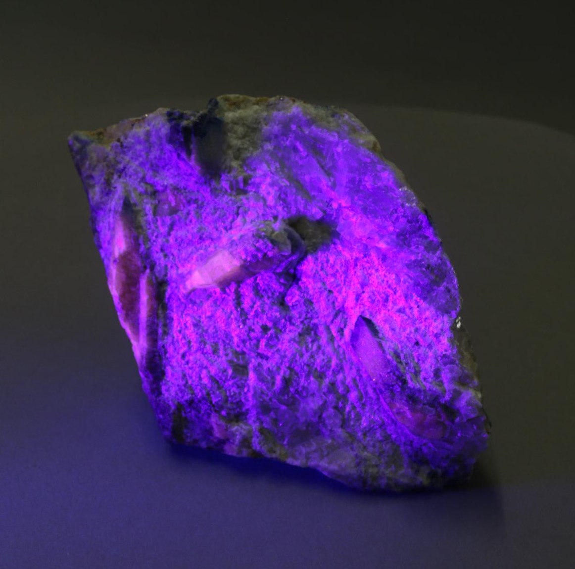 Interior Design/Minerals: An Afghanite on Lapis matrix, 10cm by 10cm - Image 2 of 4