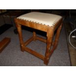 Rabbitman Oak stool w/ Leather Top