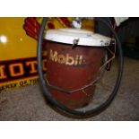 Mobil oil dispenser