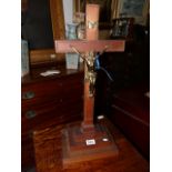 Oak 61cm cross of Christ