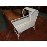 Wicker cot