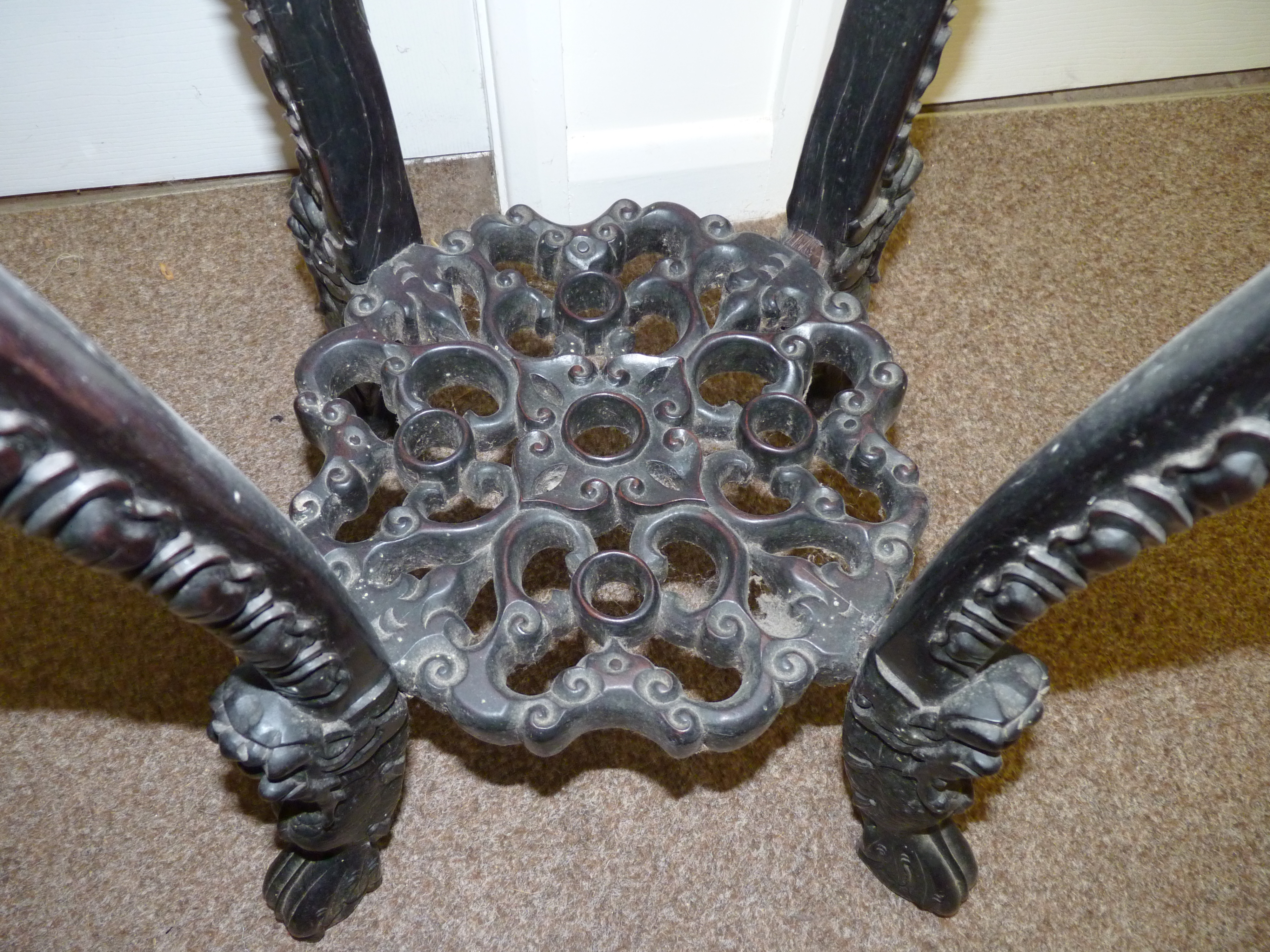 Antique carved plant stand 95cm ht - Image 3 of 5