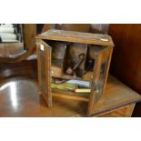 Smokers cabinet incl Collection of estate pipes - Barling, Parker etc