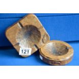 Pair of Acornman oak ashtrays - Mouseman interest