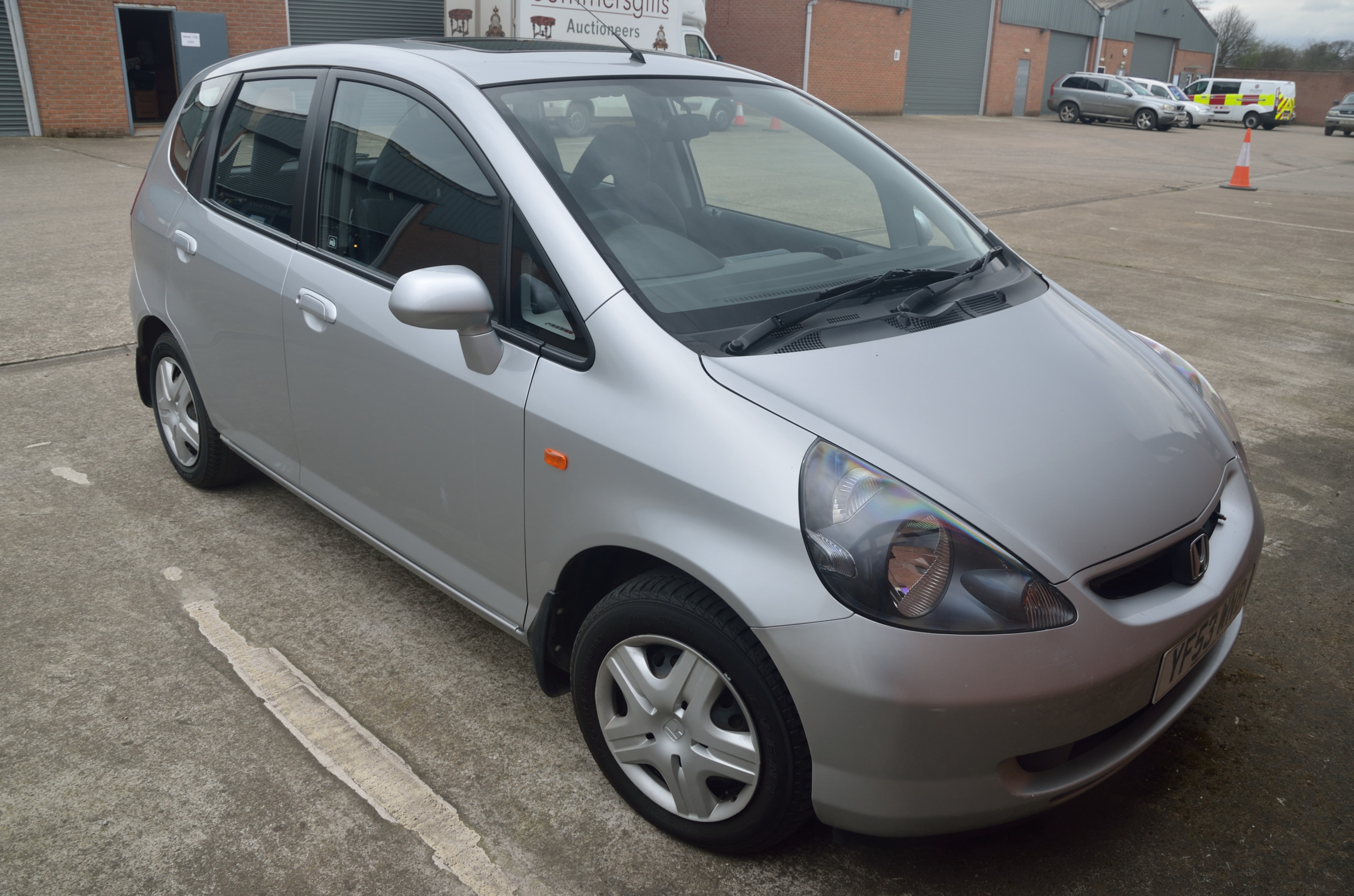 53 plate Honda Jazz, Silver approx 19,000 miles mot 17.12.20 1339cc first reg 17.12.2003