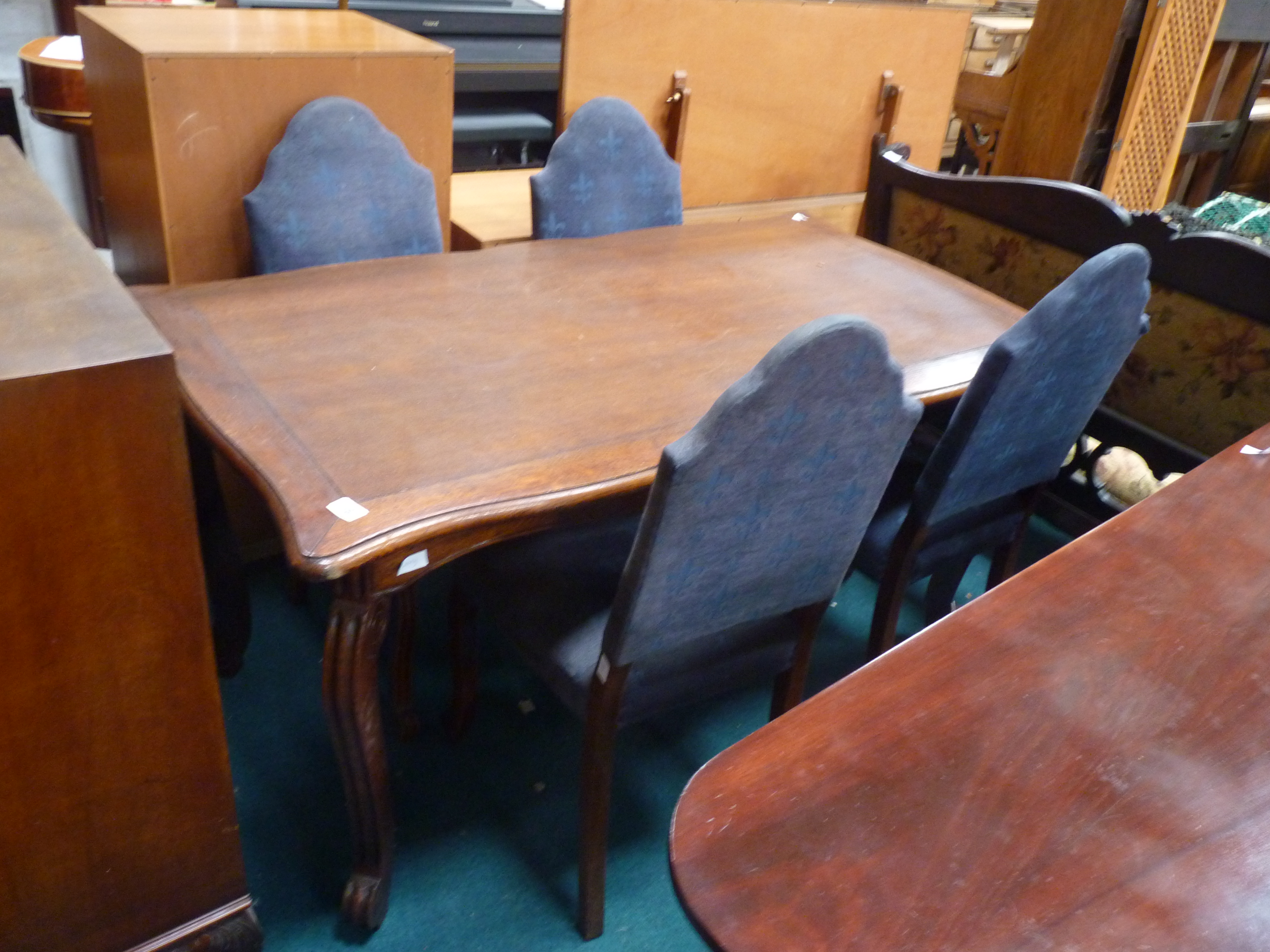 Oak dining table and 4 chairs