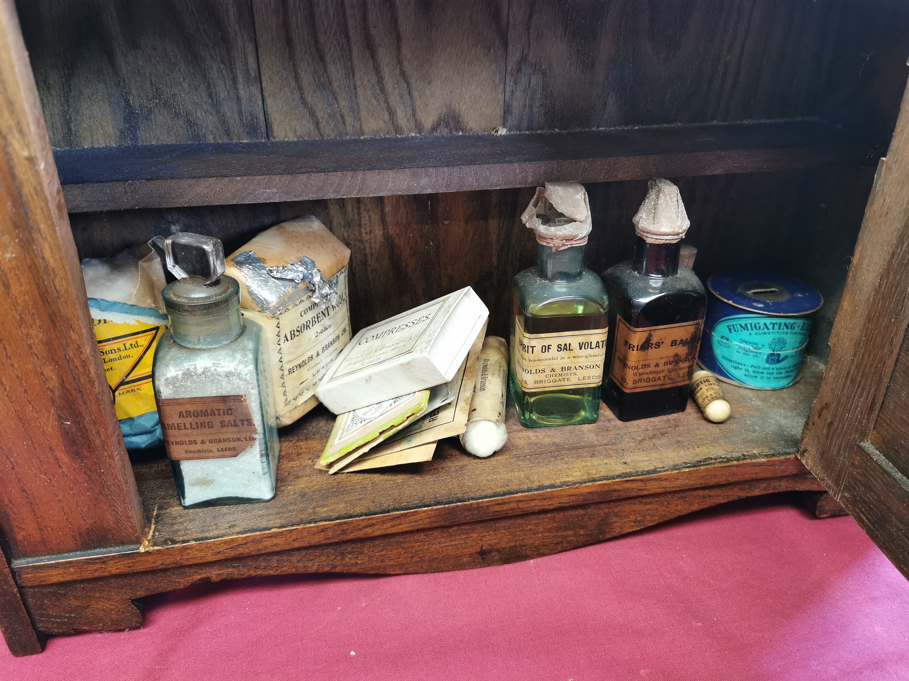 Reynolds & Branson of Leeds Vintage Medicine Cabinet & Contents - Image 2 of 3