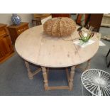 1.7m x 1.5m pine drop leaf dining table