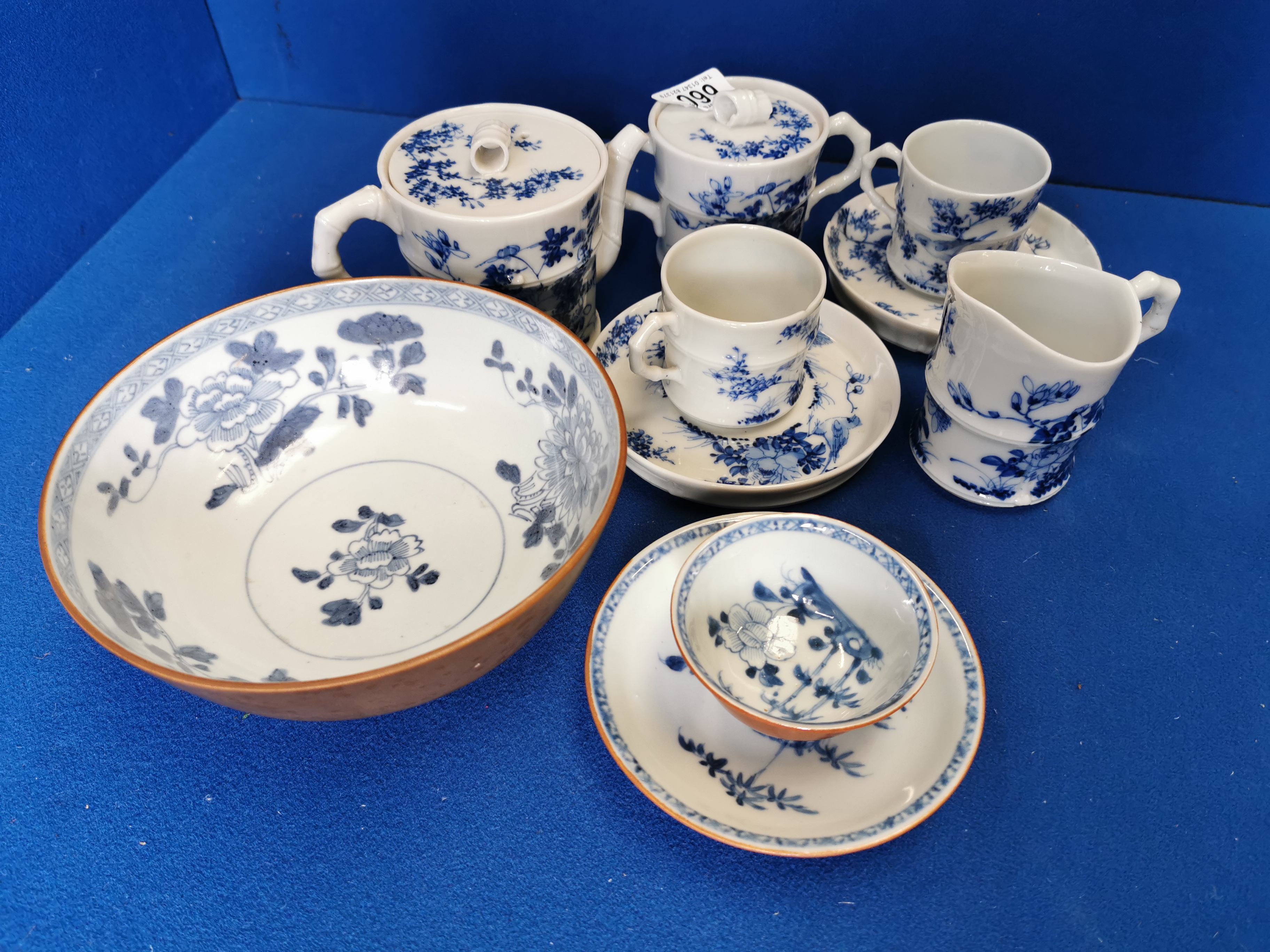 Chinese B/W Tea & Dinner Wares w/six character marks