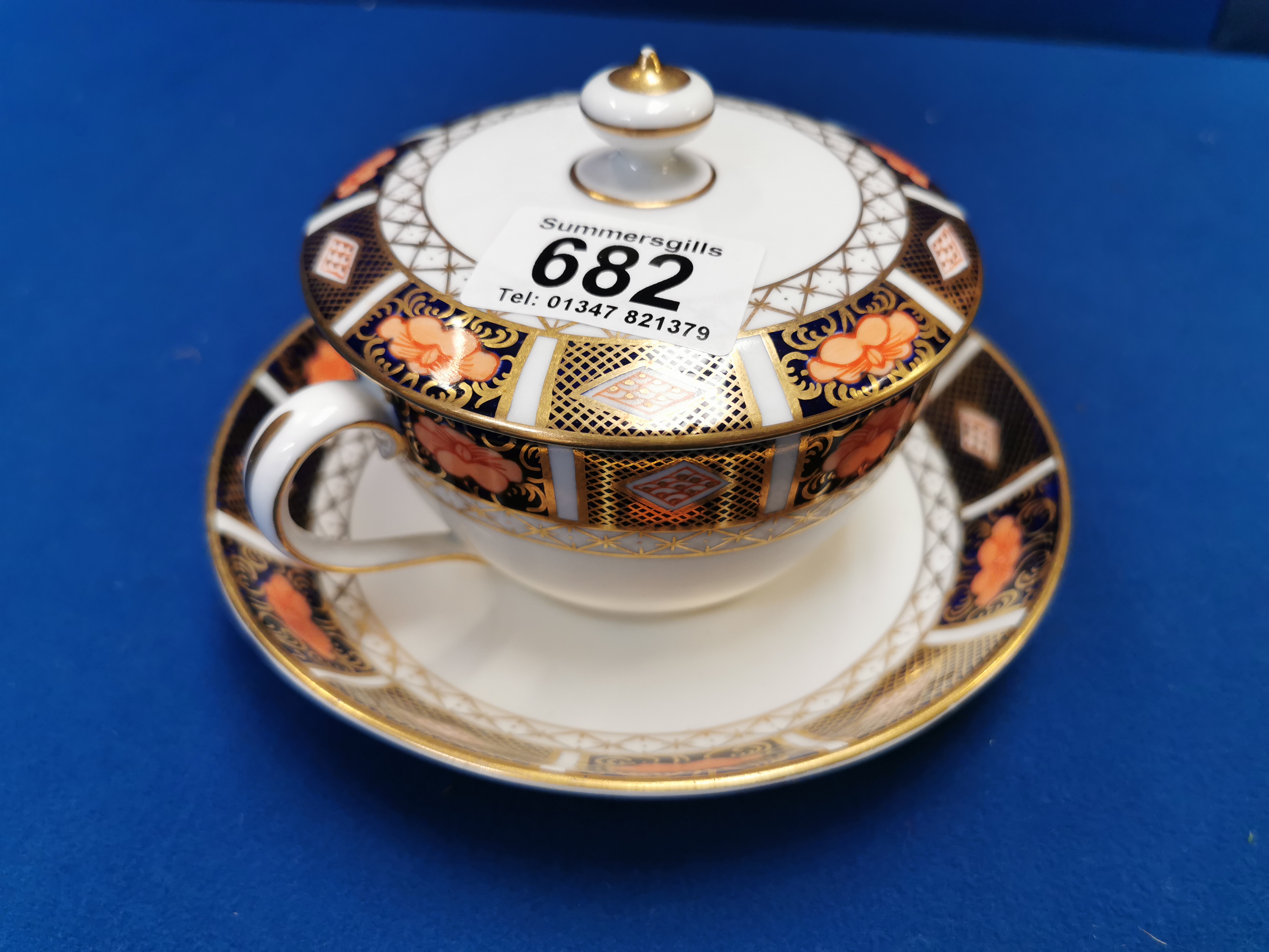 Royal Crown Derby Lidded Sugar Bowl & Saucer 8450