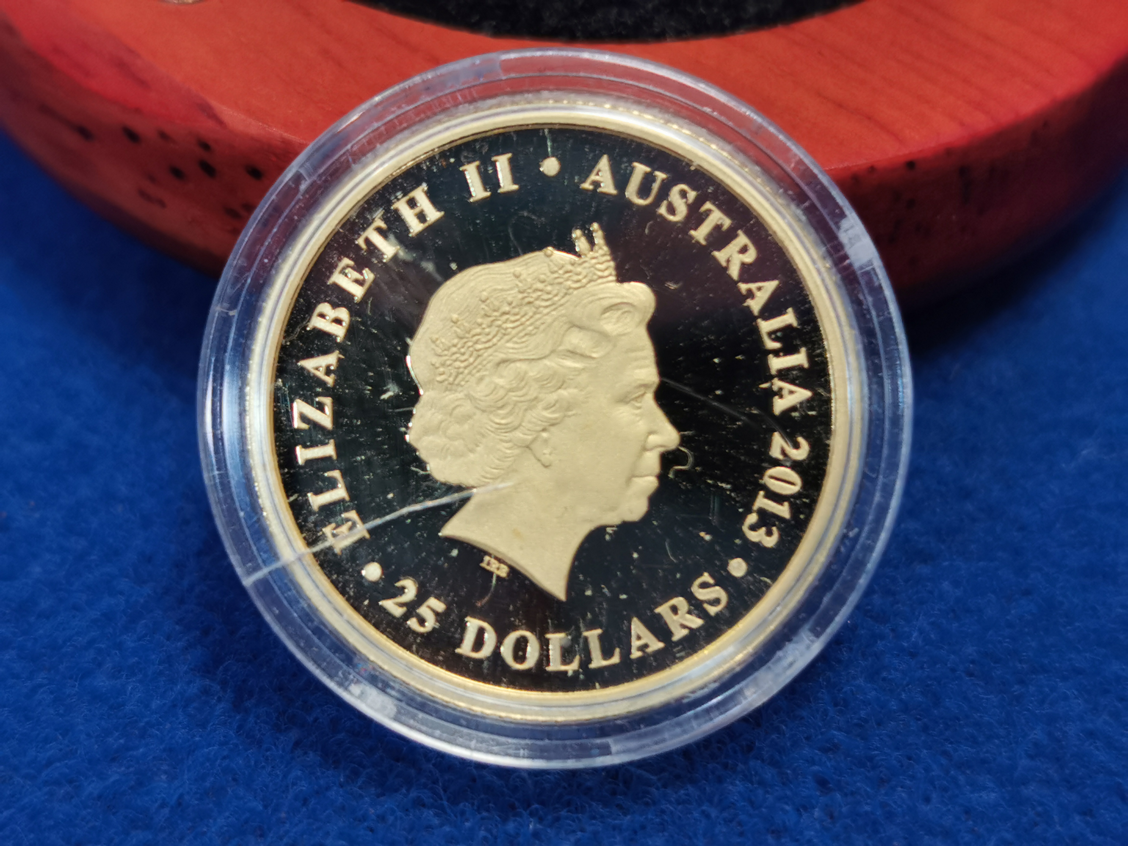 2013 Australian Gold Sovereign - 8g - Image 2 of 3