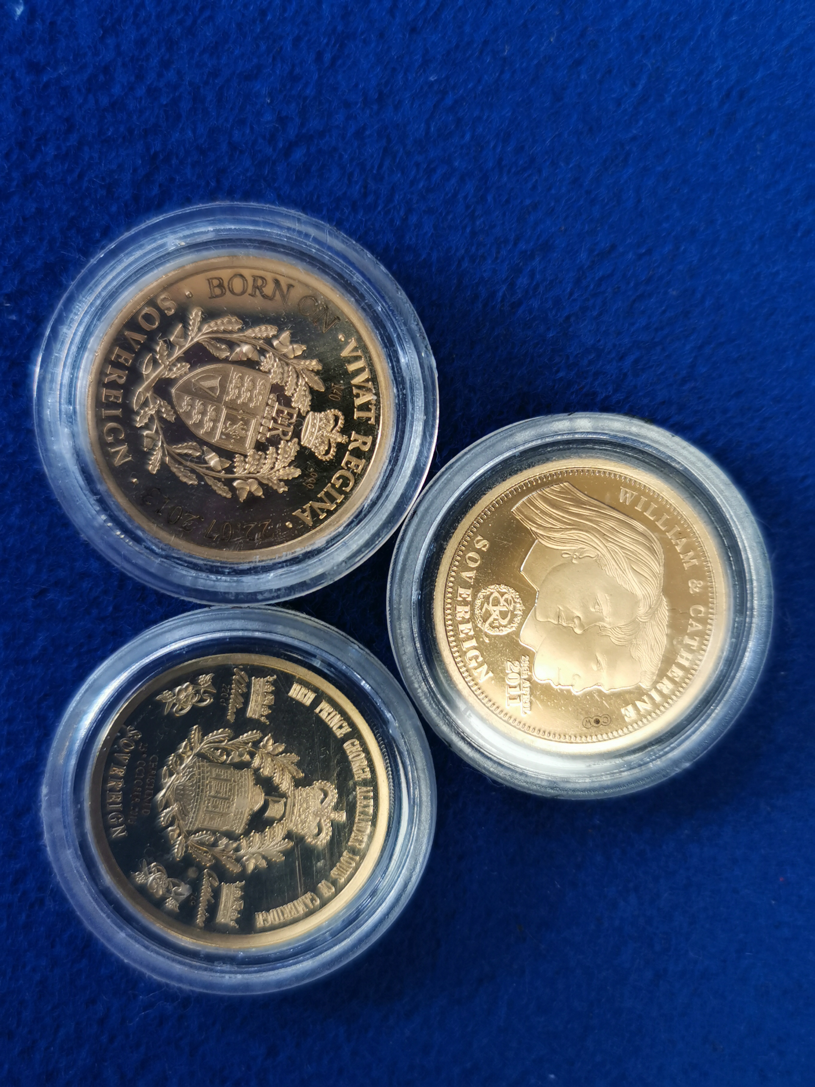 Boxed 2011 William & Catherine Gold Sovereign Coin 9g, & Two 2013 Gold Sovereign Coins - 27g total - Image 3 of 3