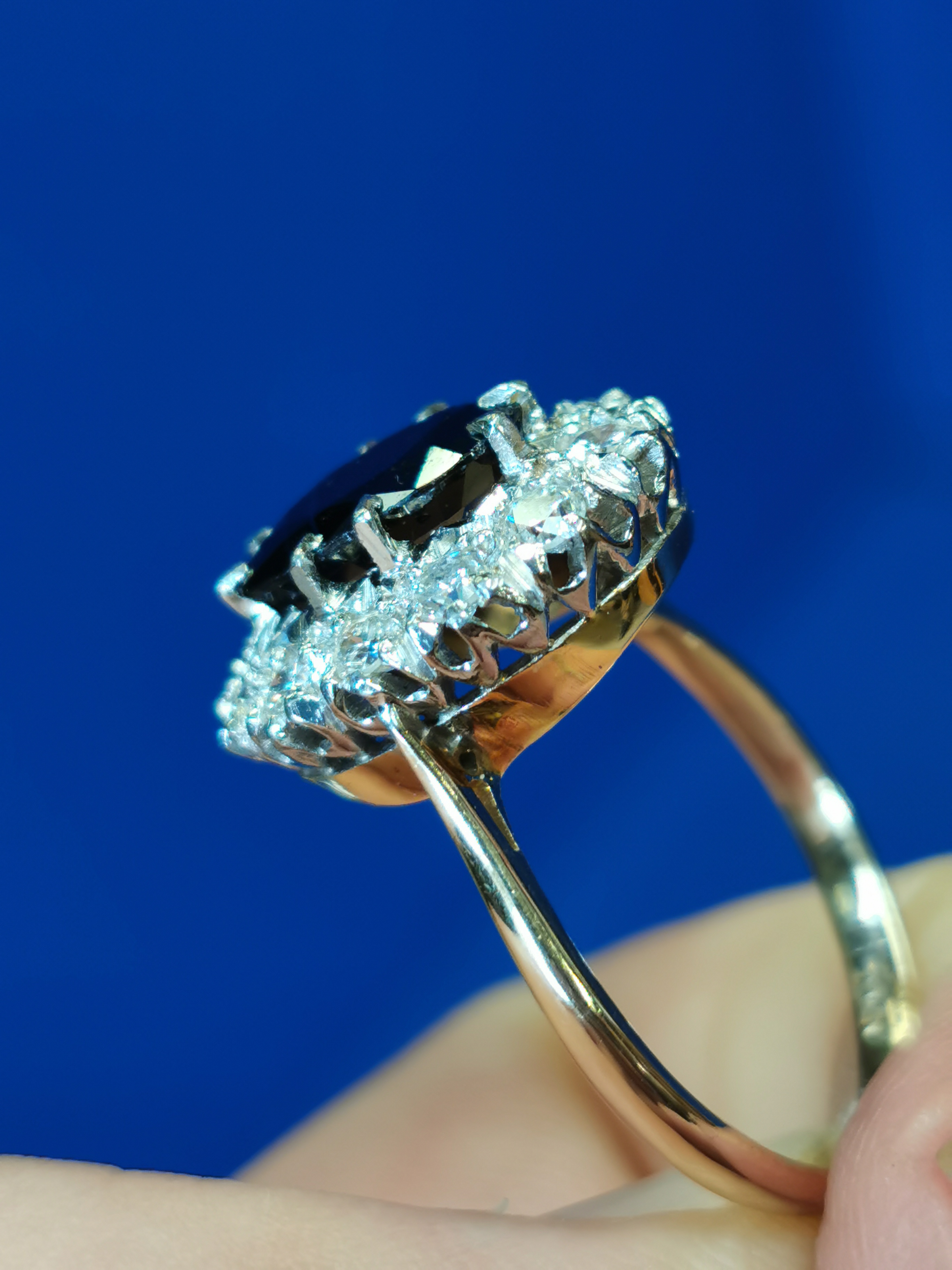 18ct Gold & Diamond Sapphire Ring - Image 3 of 3