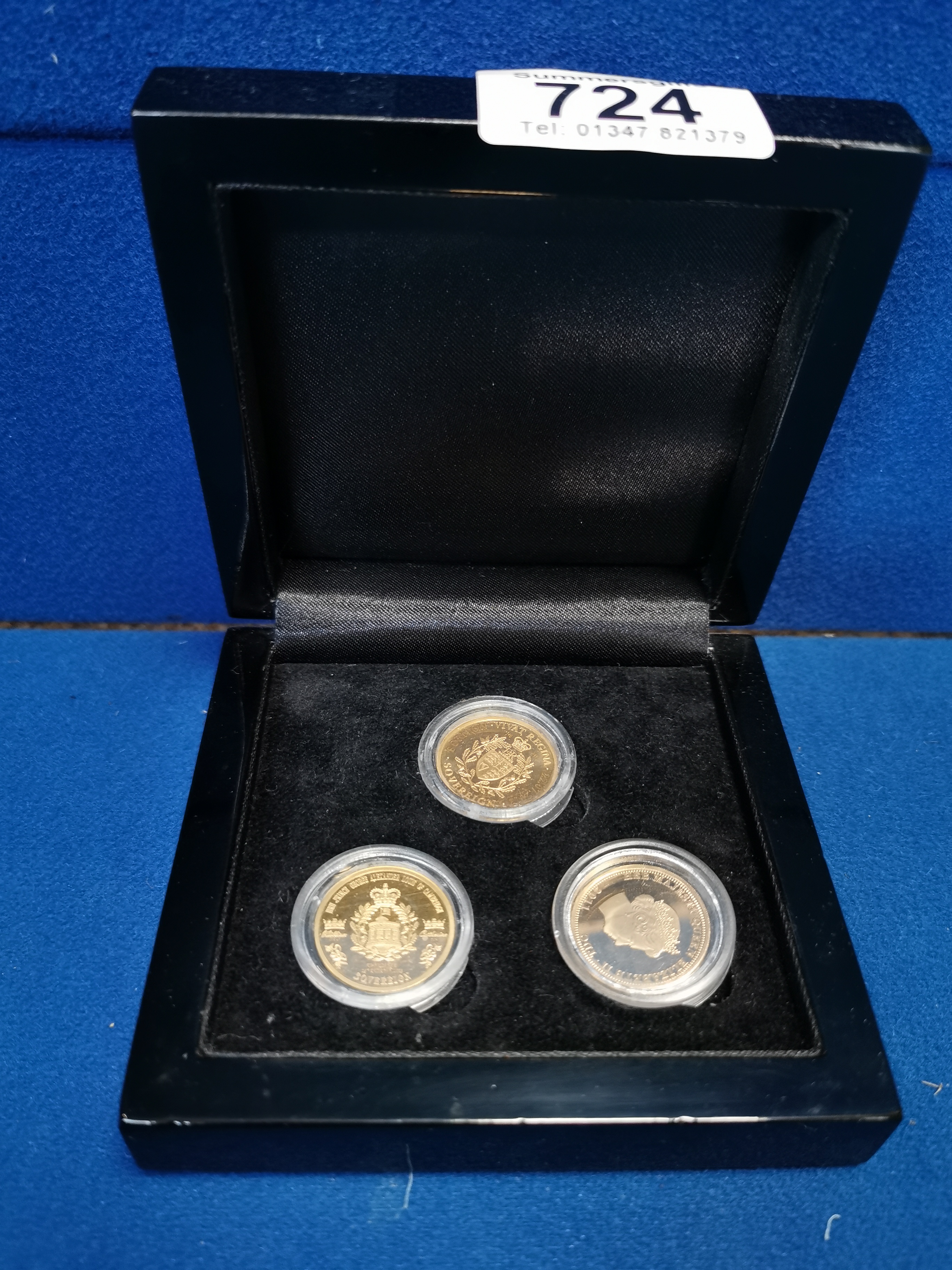 Boxed 2011 William & Catherine Gold Sovereign Coin 9g, & Two 2013 Gold Sovereign Coins - 27g total