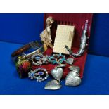 Miscellaneous Box of Jewellery
