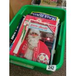 Box of Manchester United Memorabilia, Documentation, Books etc..