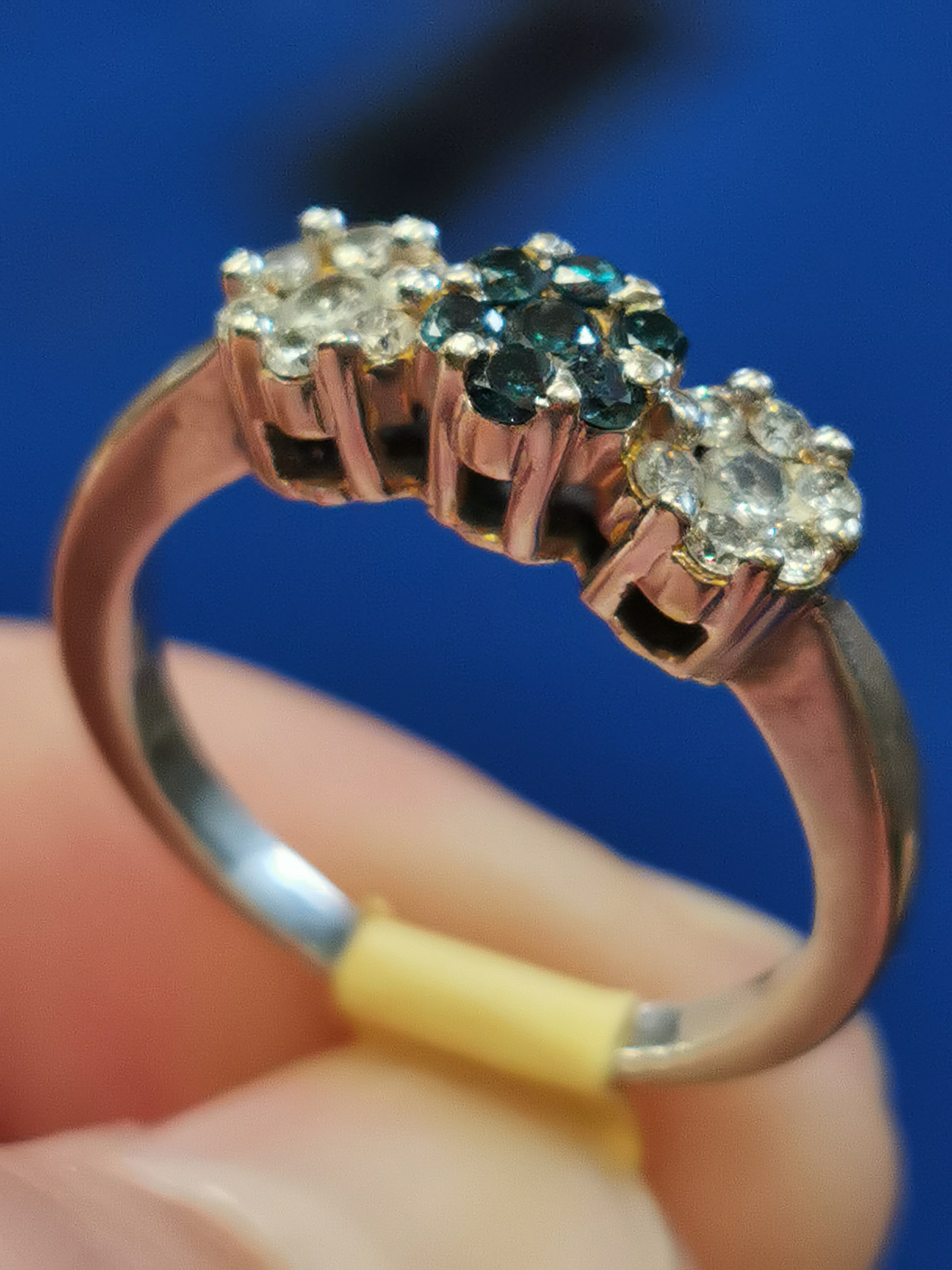 9ct Gold White Diamond & Emerald Ring, size L - Image 2 of 2