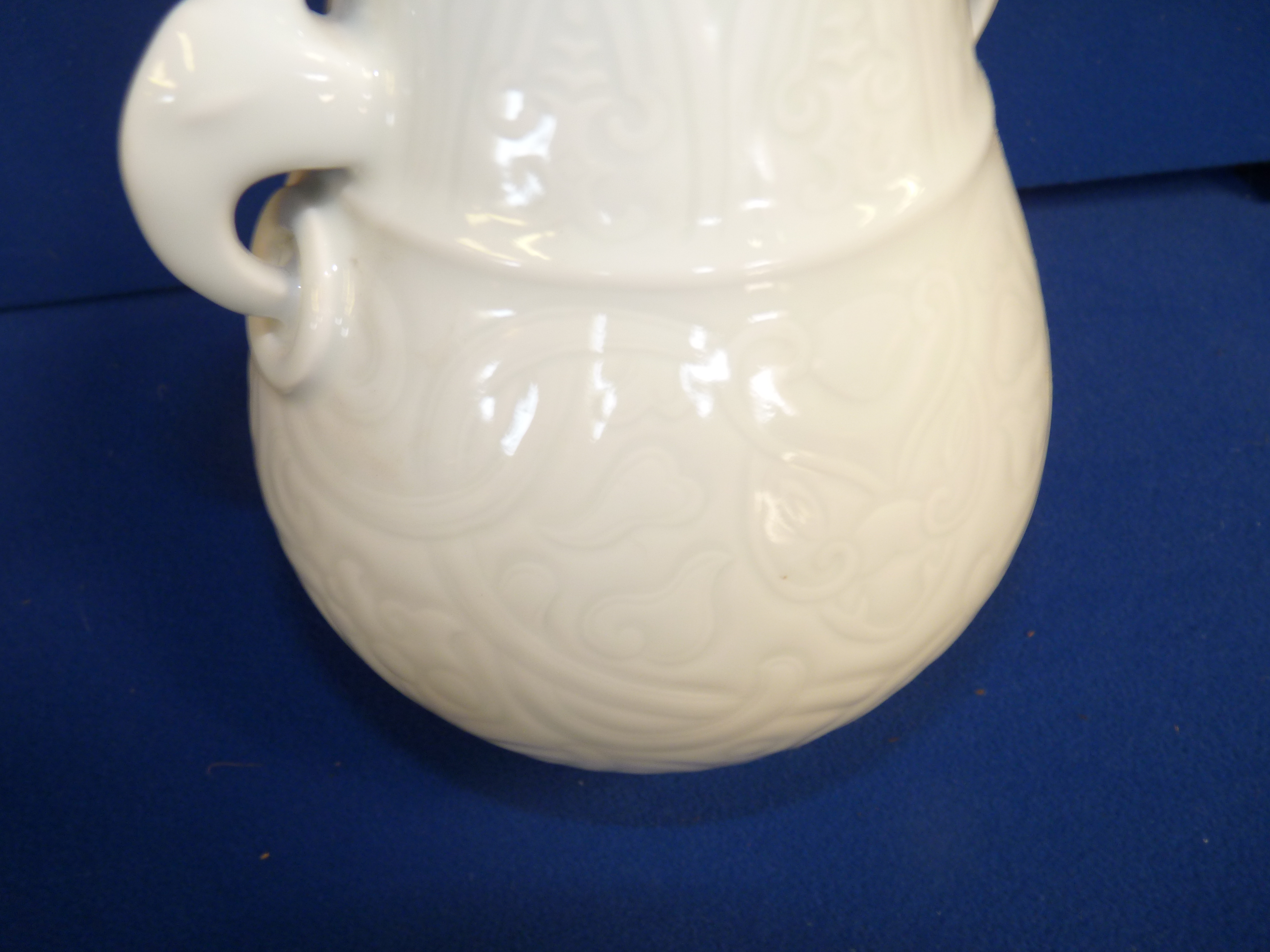 Twin Handled 19th Century Blanc de Chine Chinese Vase with blue six character mark in excellent - Image 3 of 18