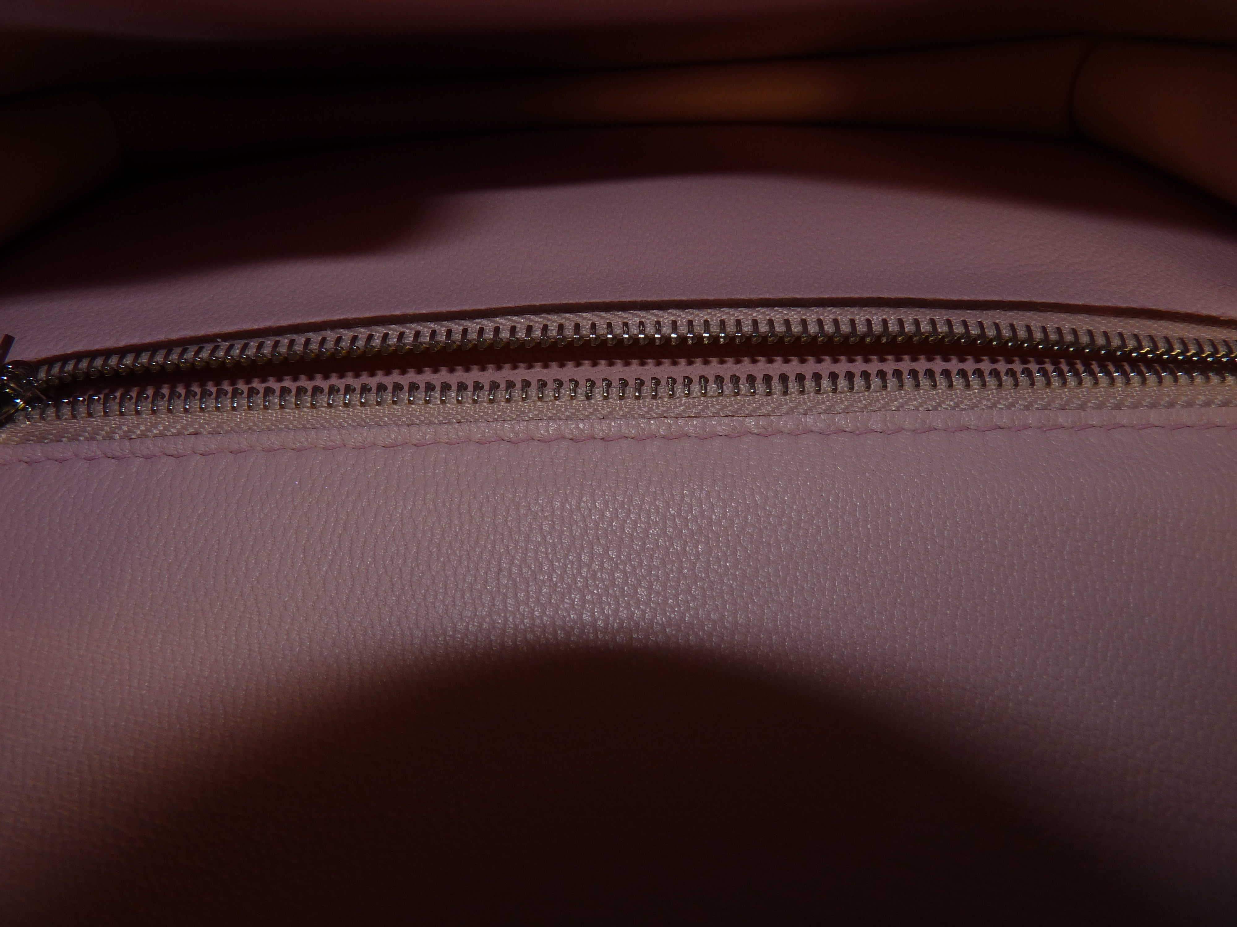 Boxed Hermes Pink Ladies Handbag - Image 10 of 14
