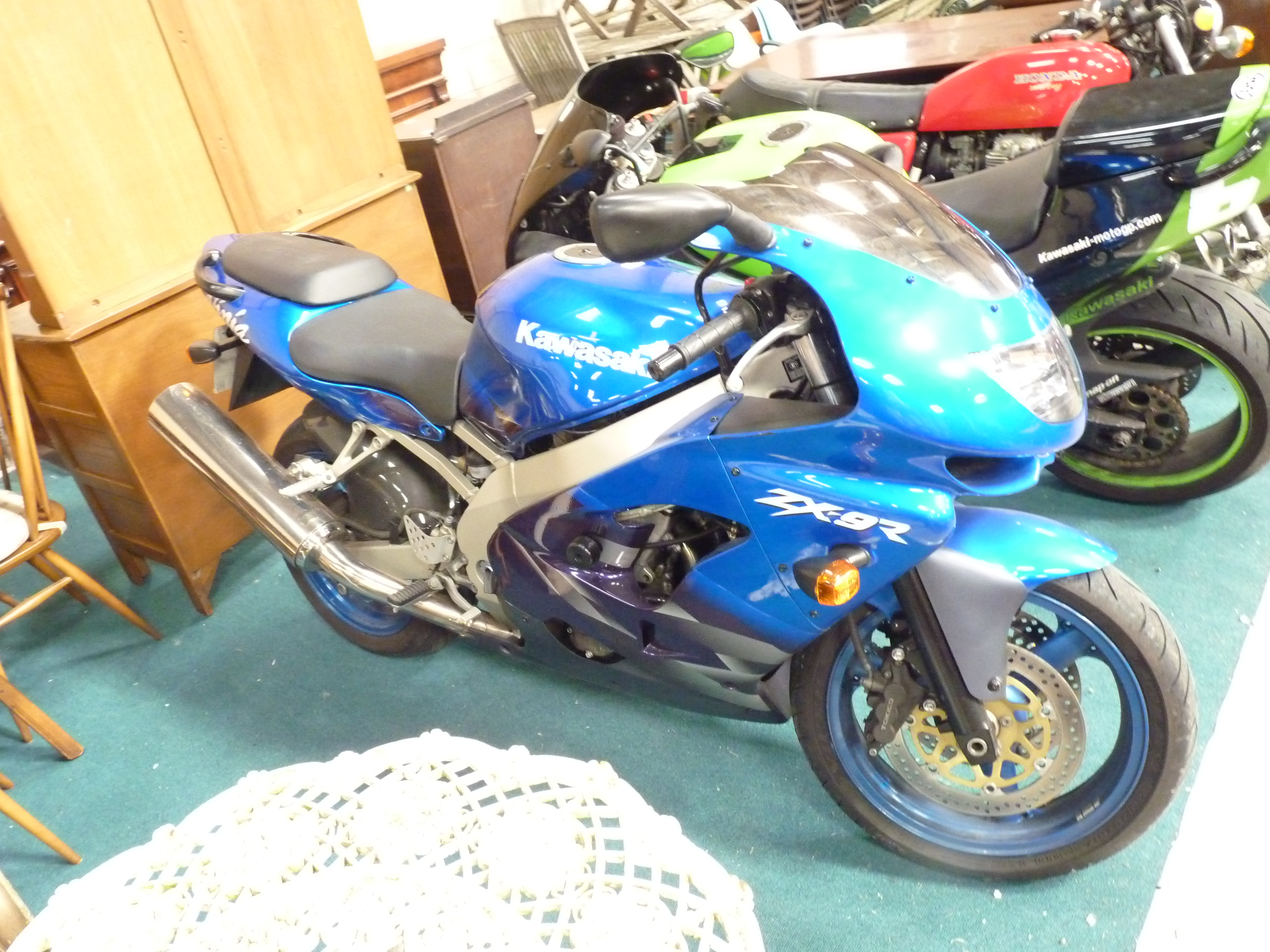 Kawasaki ZX 900 - C2 1999 T744RAA March 1999 11,083 Miles good condition overall slight dent on