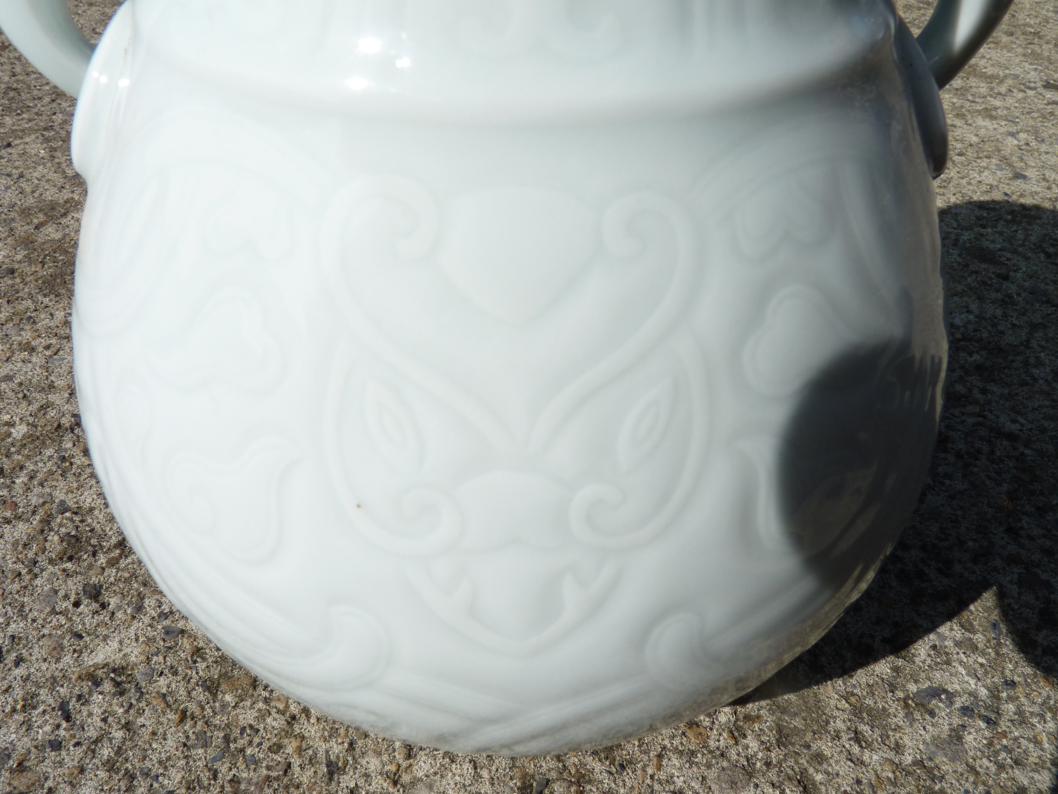 Twin Handled 19th Century Blanc de Chine Chinese Vase with blue six character mark in excellent - Image 5 of 18