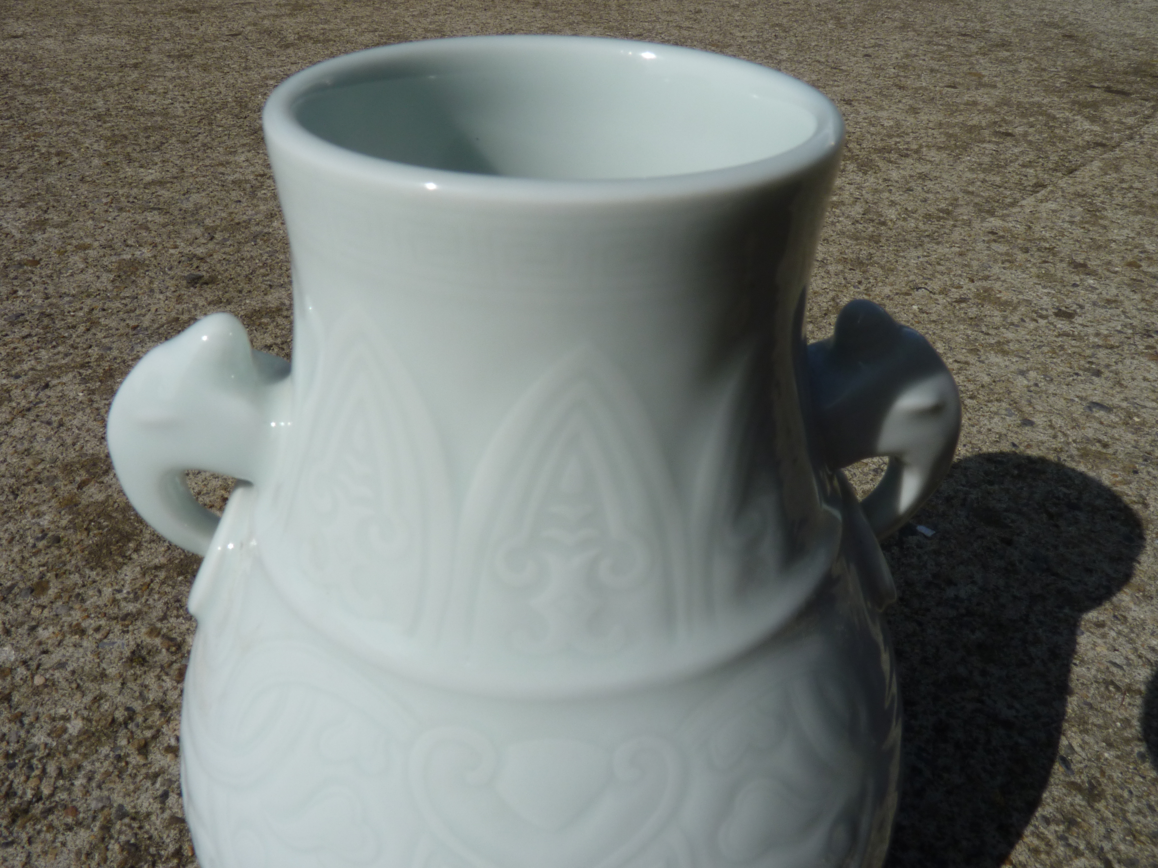 Twin Handled 19th Century Blanc de Chine Chinese Vase with blue six character mark in excellent - Image 7 of 18