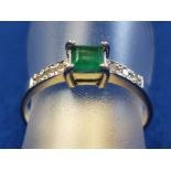 9ct Gold Ring w/Aquamarine & Diamonds, size N