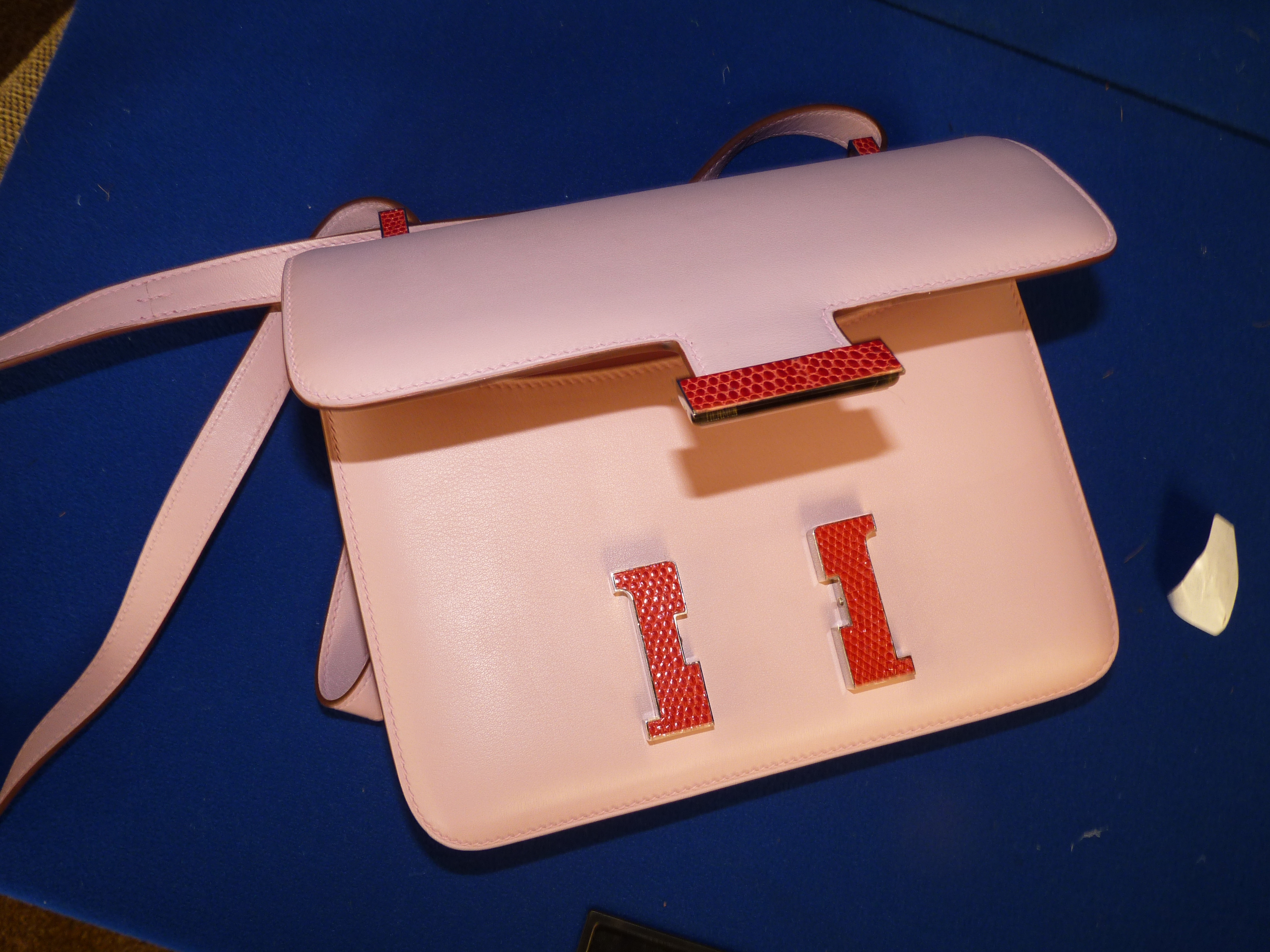 Boxed Hermes Pink Ladies Handbag - Image 3 of 14
