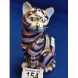 Royal Crown Derby Large Perched Cat Paperweight - gold stopper - 13cm high