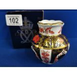 Boxed Royal Crown Derby Old Imari Miniature Vase