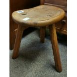 Seahorseman Yorkshire Oak Three-Legged Milking Stool - Mouseman Interest