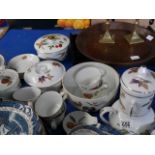 20 Royal Worcester Evesham items