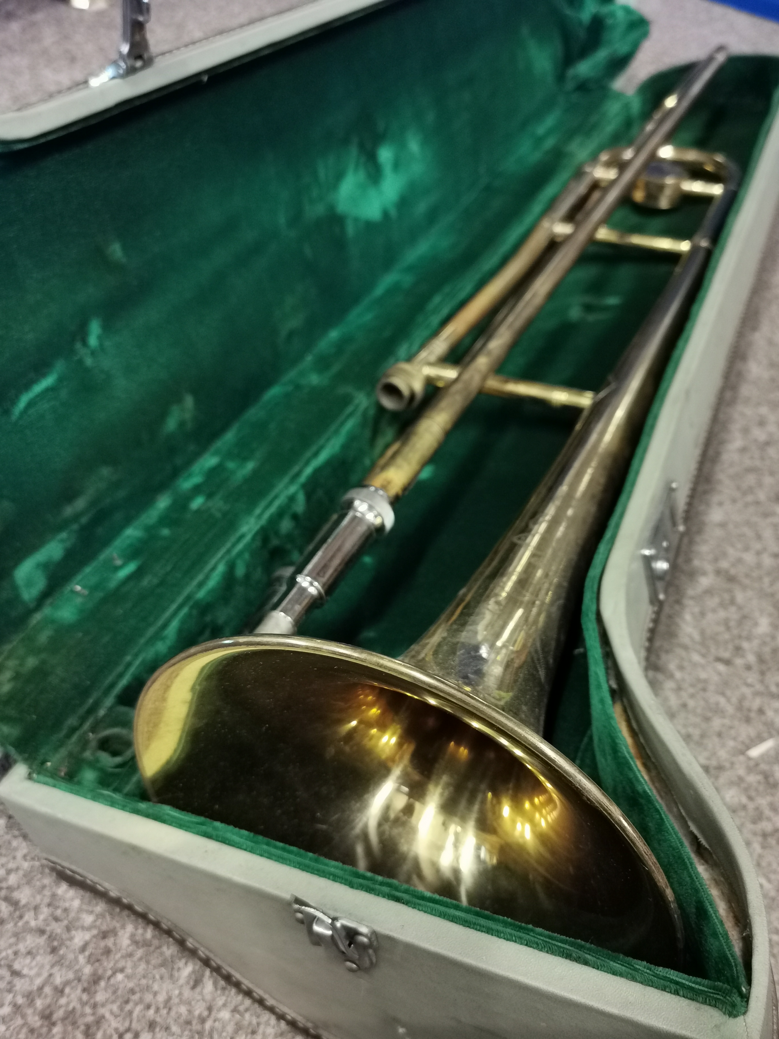 Skylark Cased Chinese Trombone