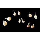 A MIXED COLLECTION OF PEARL EARRINGS Natural, black and grey. (approx 12)