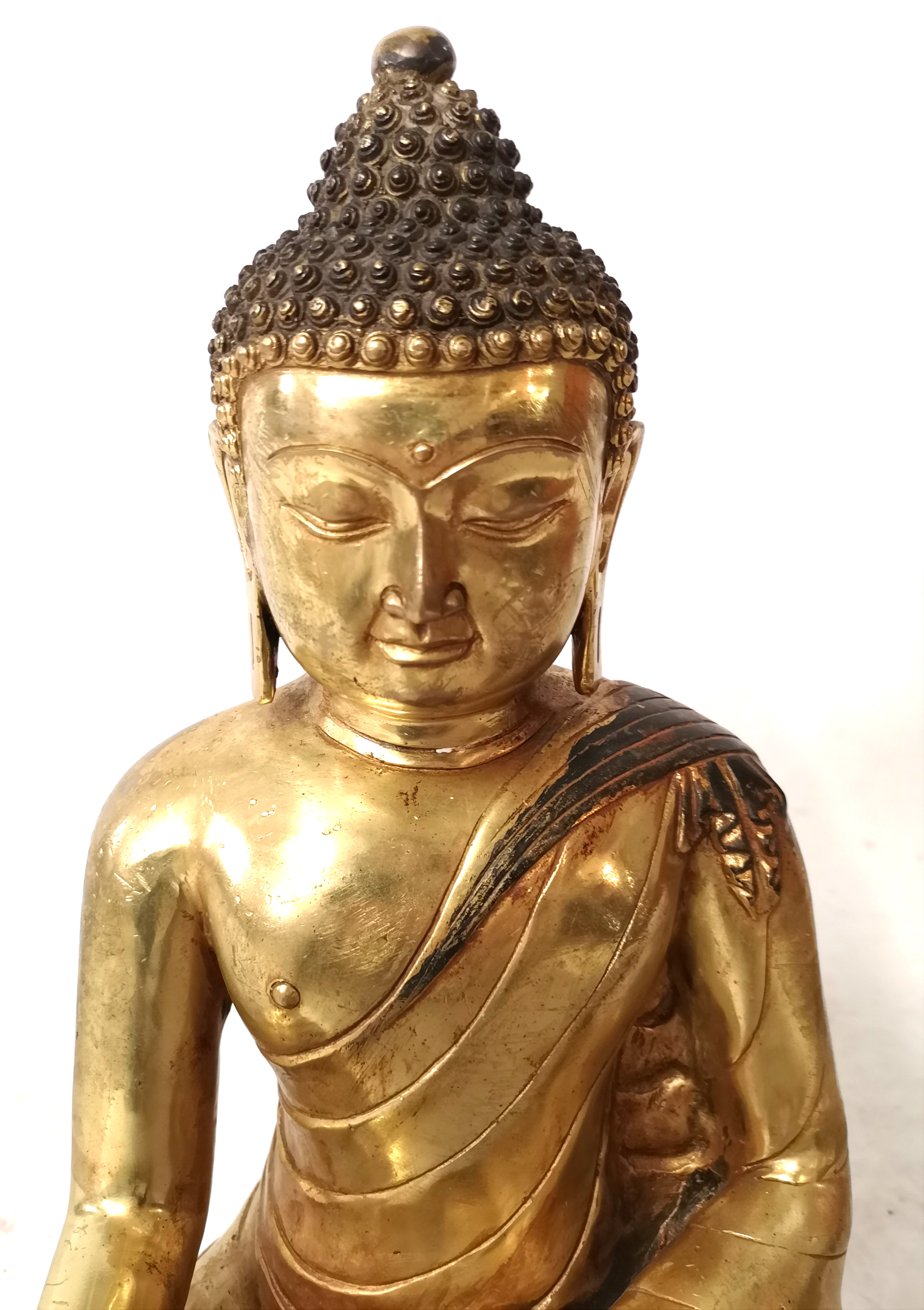 A LARGE CHINESE GILT BRONZE BUDDHA Seated pose on double lotus base - Image 2 of 11