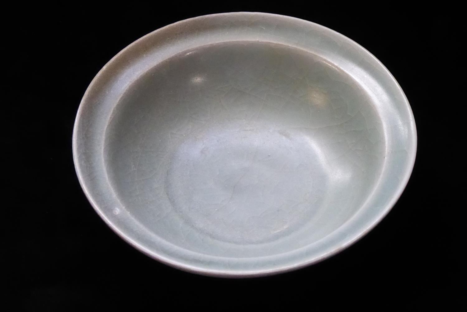 A CHINESE SONG DYNASTY LONGQUAN CELADON GLAZE BOWL Of plain form, together with a vase of plain form - Image 4 of 18