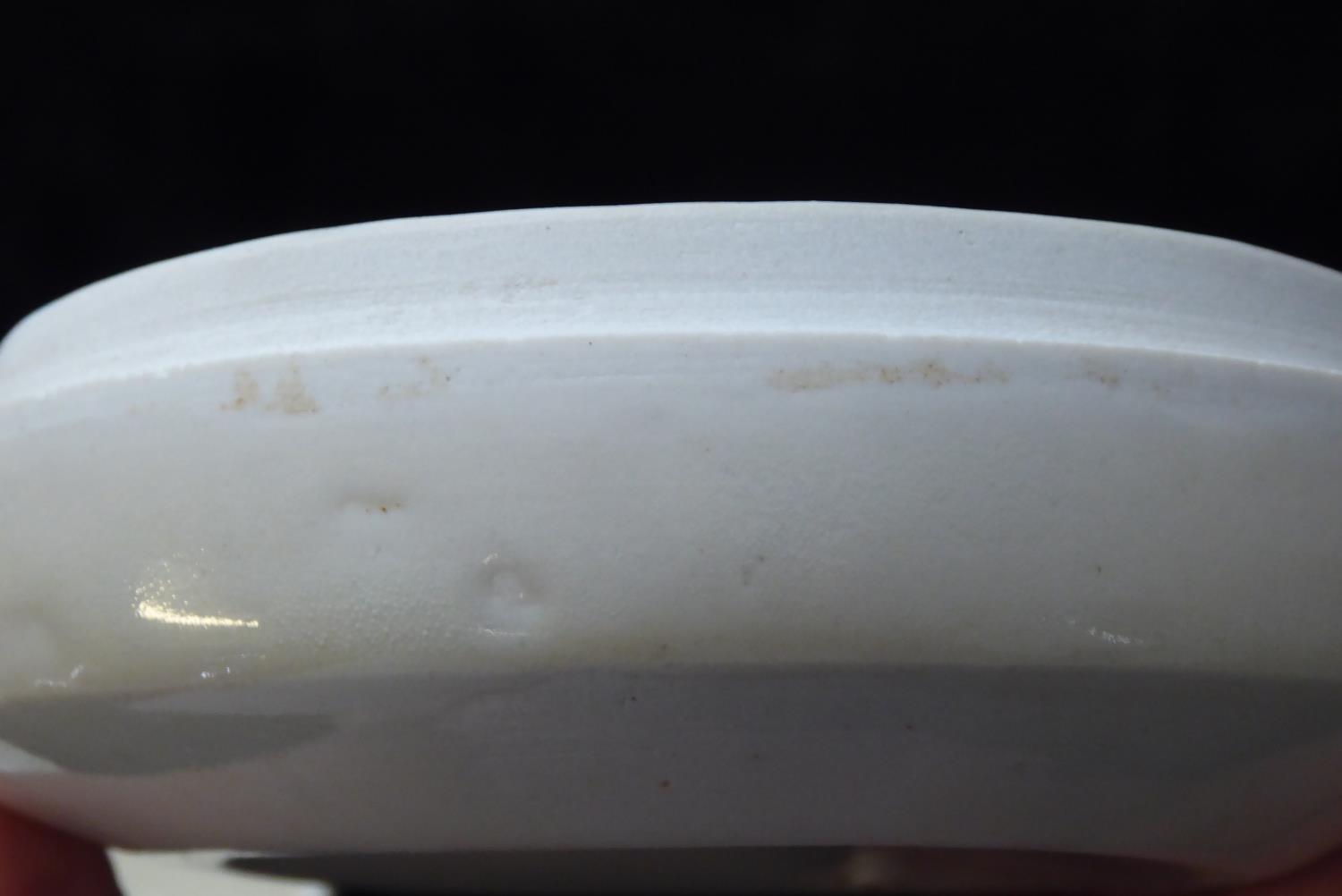 A CHINESE WHITE GLAZE SONG DYNASTY 'DING' WARE 'LIDDED BOX Spherical form of plain design with three - Image 7 of 7