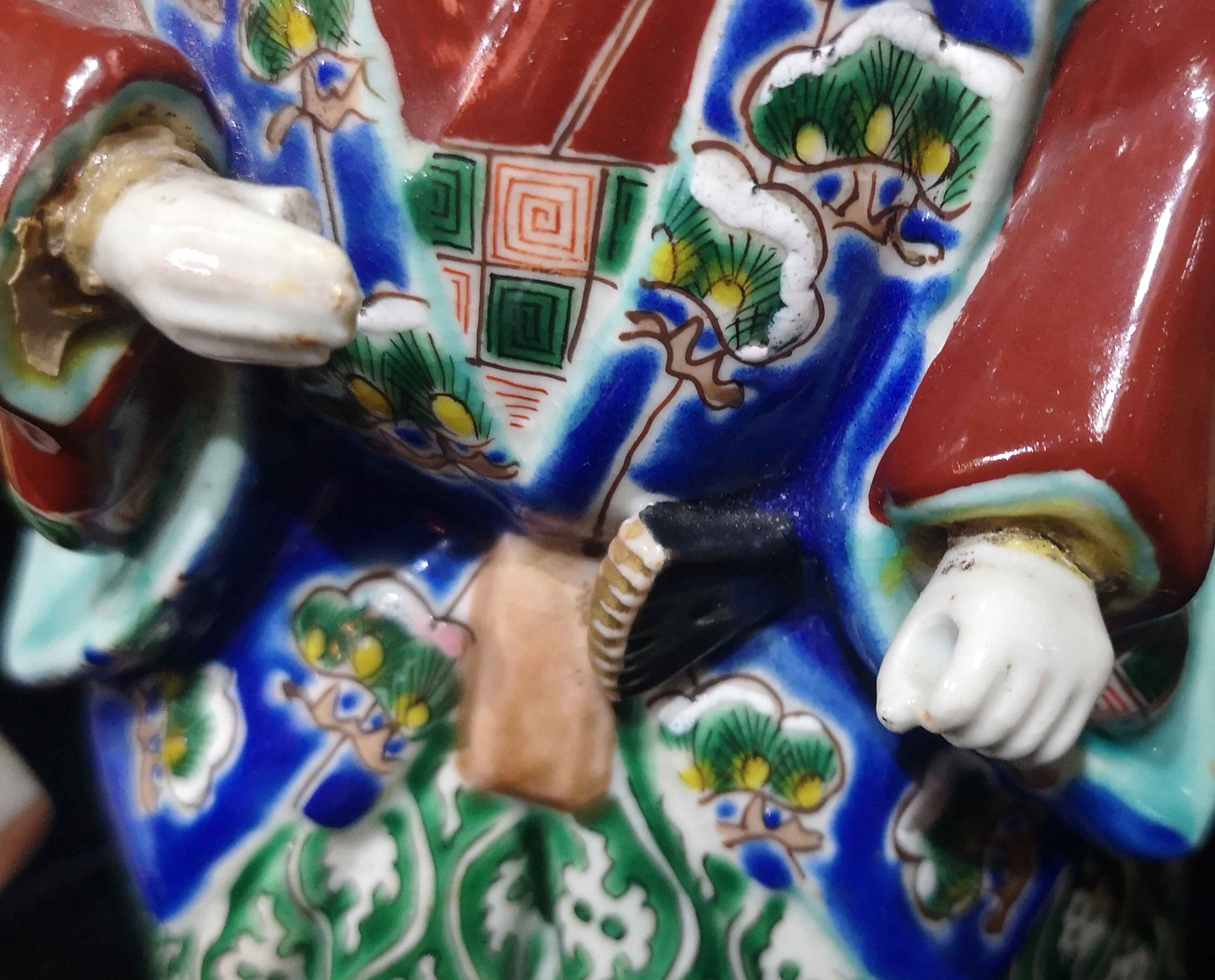 A PAIR OF CHINESE PORCELAIN FIGURINES Elders wearing period clothing with enamel decoration. (approx - Image 3 of 6