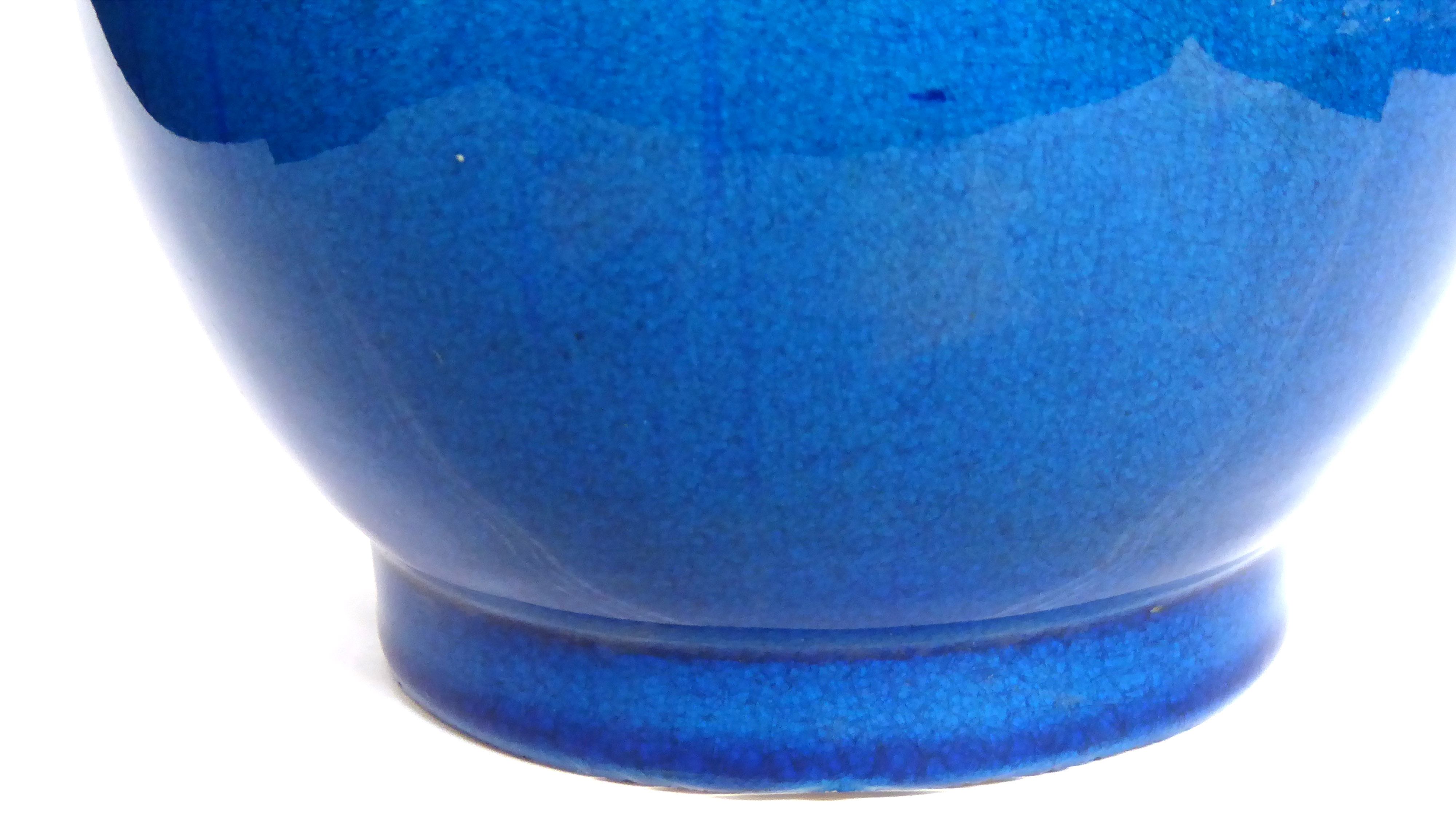 A CHINESE TURQUOISE GLAZE POTTERY BOTTLE VASE, Of plain form, unmarked. Approx 31cm - Image 2 of 7