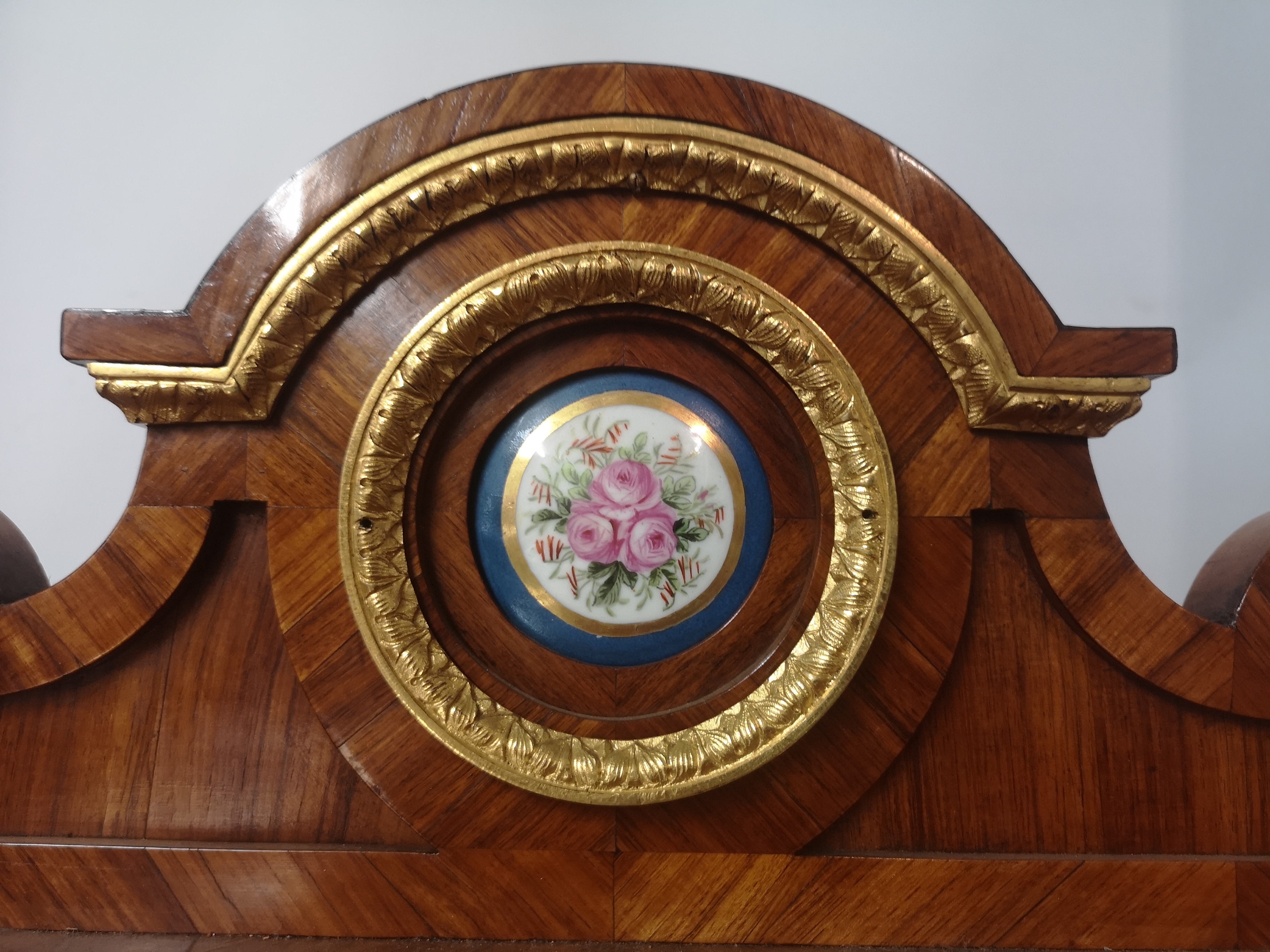 IN THE MANNER OF LINK, A 19TH CENTURY HERRING BONE, WALNUT AND ORMOLU WALL MOUNTED CABINET With - Image 4 of 4