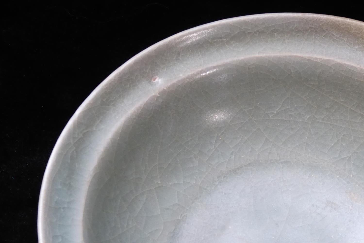 A CHINESE SONG DYNASTY LONGQUAN CELADON GLAZE BOWL Of plain form, together with a vase of plain form - Image 10 of 18