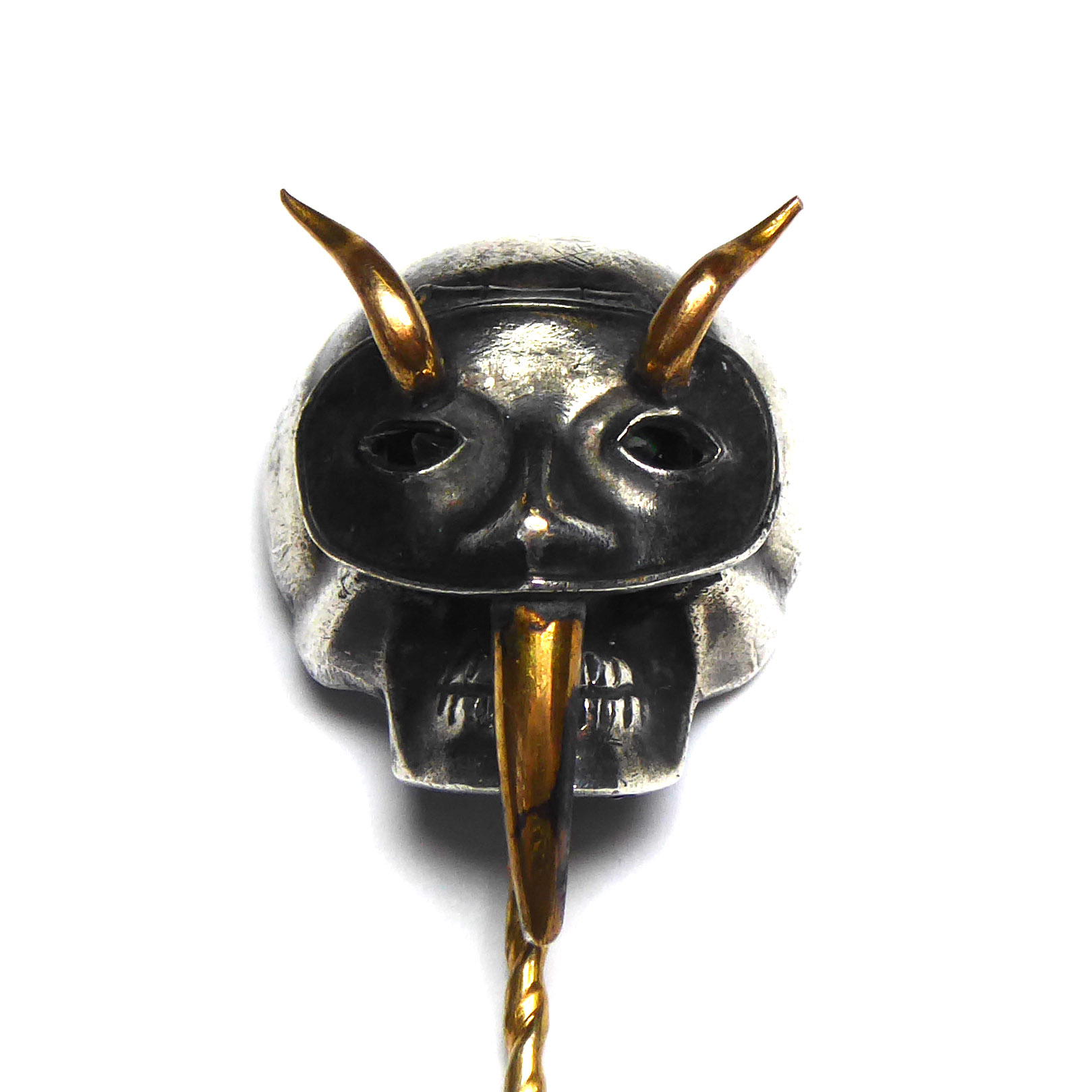 A BI METAL AND GEM SET DEVIL MASK STICK PIN A hinged white metal mask set with gilt metal horns - Image 2 of 5