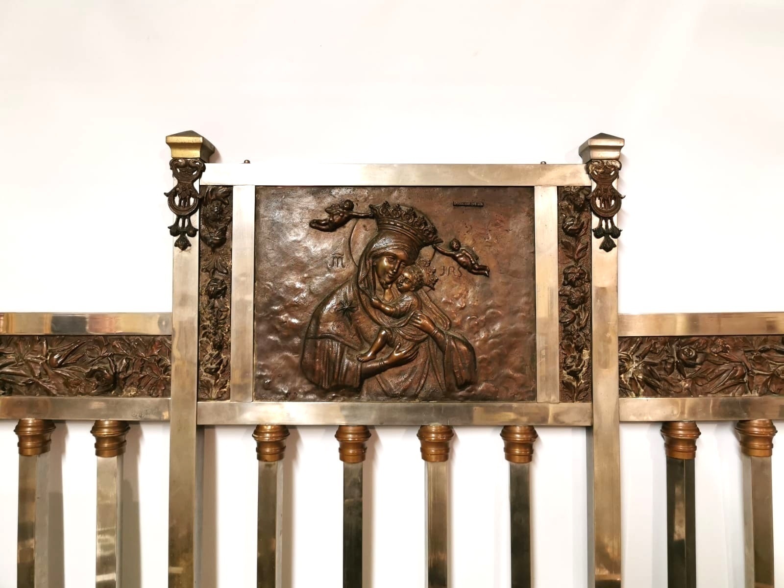 AN IMPRESSIVE ITALIAN BRONZE AND CHROMED BRASS DOUBLE BED The headboard inset with relief plaque - Image 3 of 3