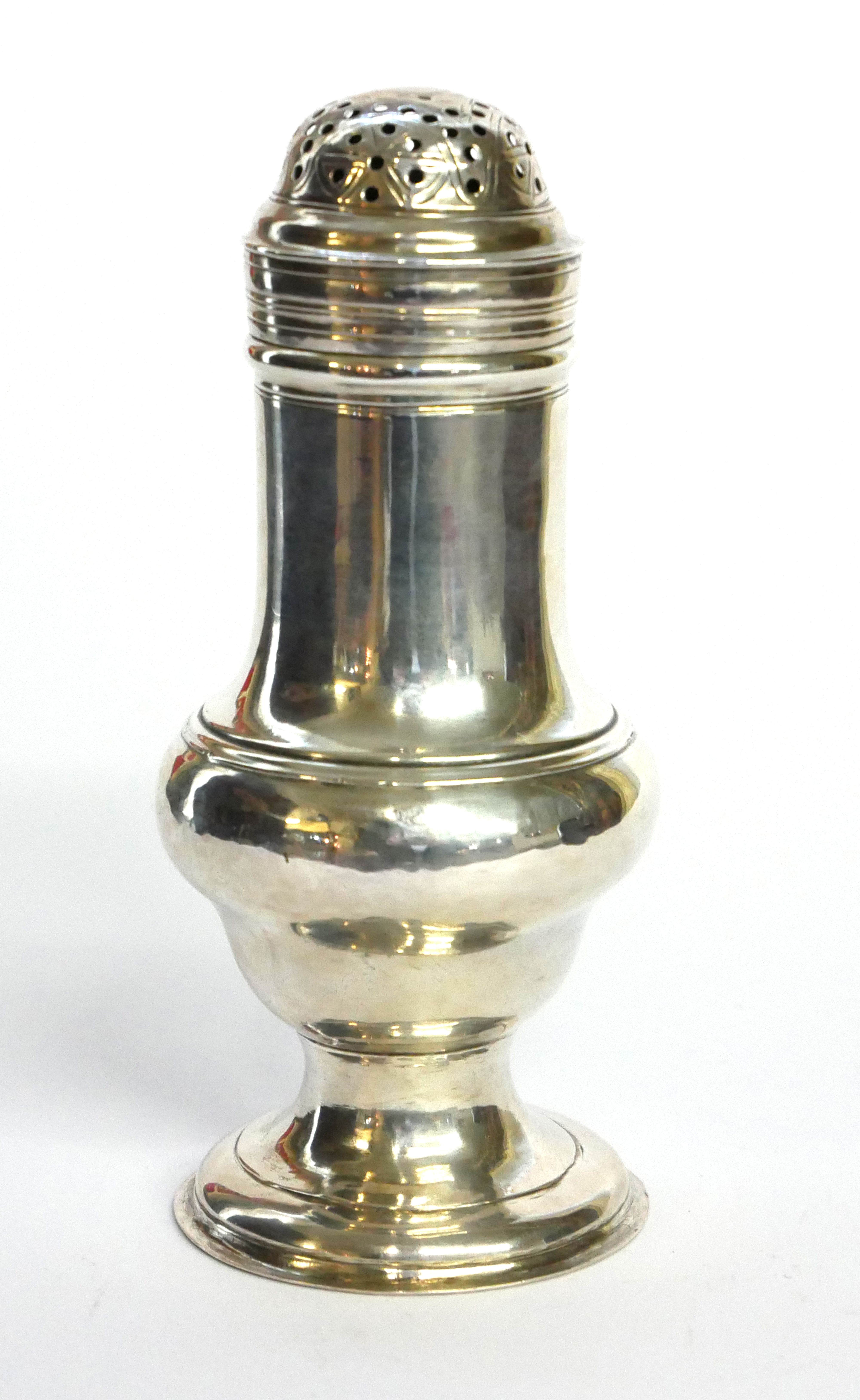 A GEORGIAN SILVER BUN TOP BALUSTER CASTER Having a pierced lid, hallmarked London, TD. (approx 12cm)