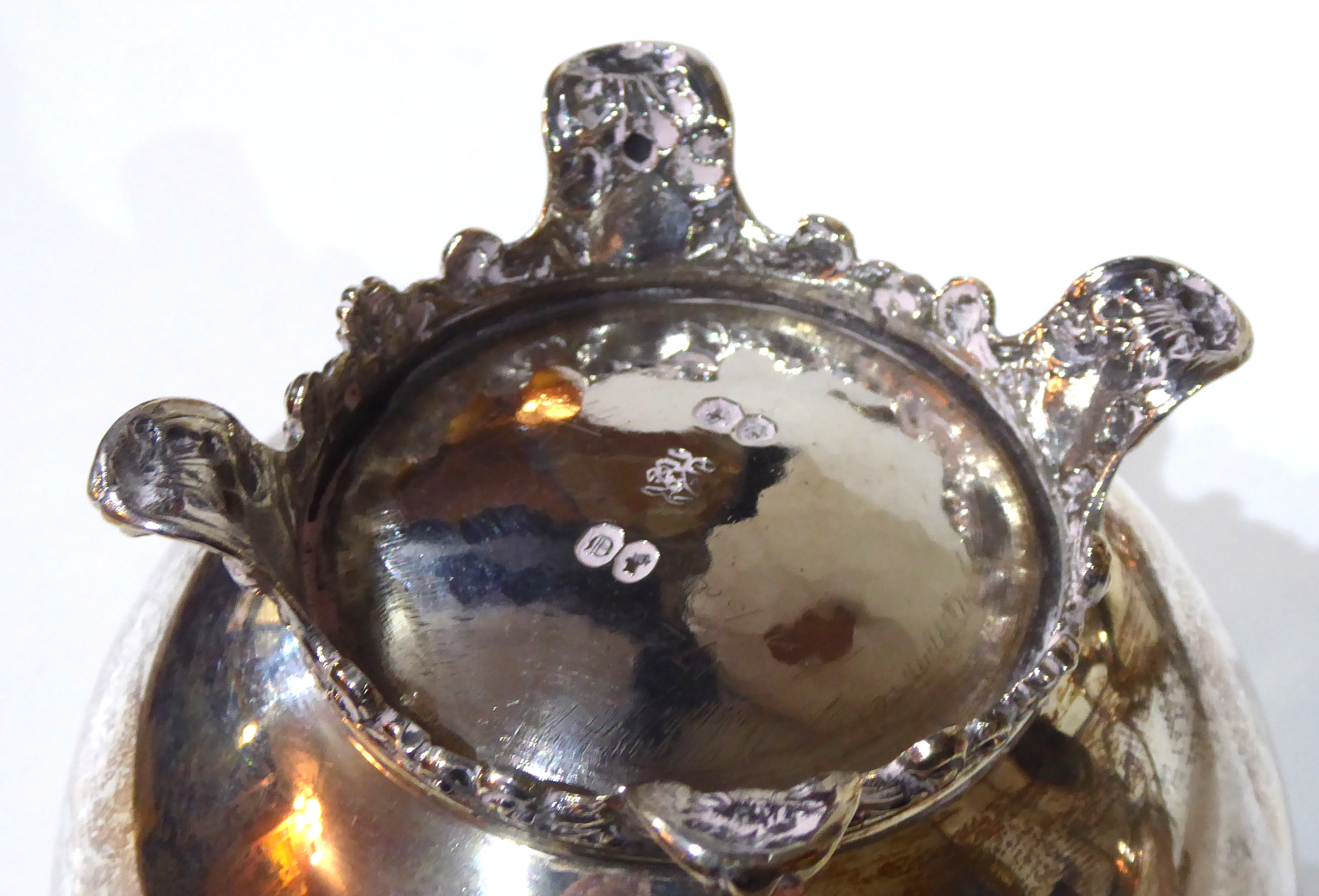 A VICTORIAN SILVER THREE PIECE TEA SERVICE Comprising a large teapot with floral finial, sugar basin - Image 3 of 7